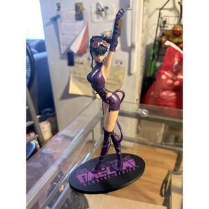 DC Direct Ame-Comi Manga Catwoman Purple Costume 9" PVC Figurine